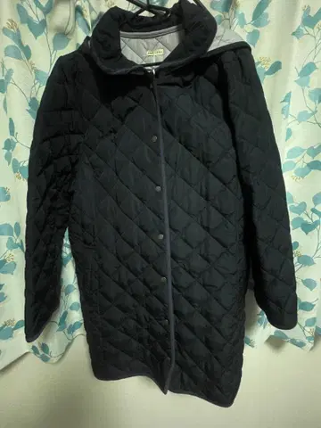 네이비 퀼팅 자켓 후드 부착