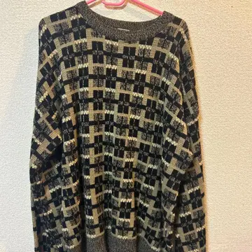 기하학 패턴 니트 스웨터 블랙 베이지