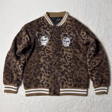 [ 새상품급 ] 레오파드 레오파드 무늬 스컬 자수 바시티 자켓 점퍼