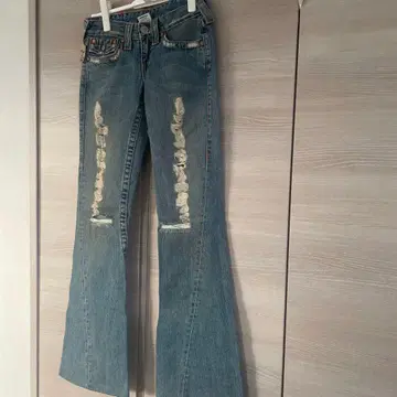 True Religion 부츠컷 데님 데미지 24 S