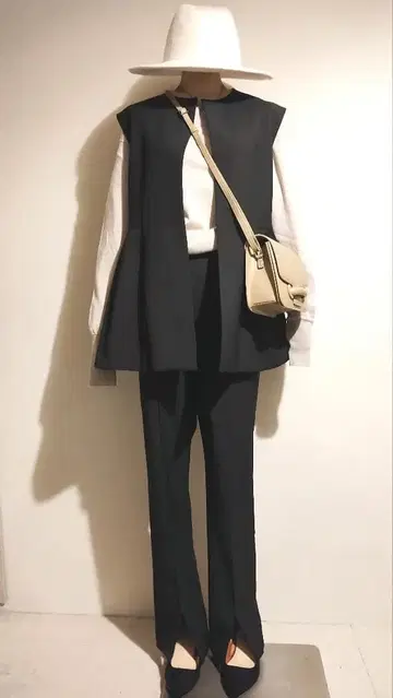 C6747 Mila Owen 미라 오웬 페플럼 베스트 셋업