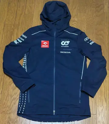 스크데리아 알파타우리 2023 지급품 드라이버용 소프트쉘 자켓