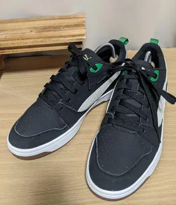 푸마 리바운드V6 로우 75주년 블랙 사이즈 25cm