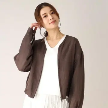 [미착용 새상품] UNTITLED 린넨x코튼 숏 기장 블루종