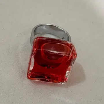 Pylones 피로뉴 유리 주얼리 빨간색 반지