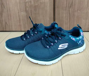 SKECHERS 스케쳐스 MEMORY FORM BLOSSOM 25cm