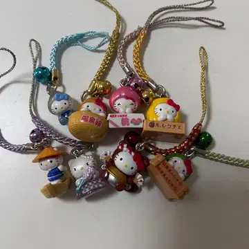 지역 한정 키티 키링 묶음 판매