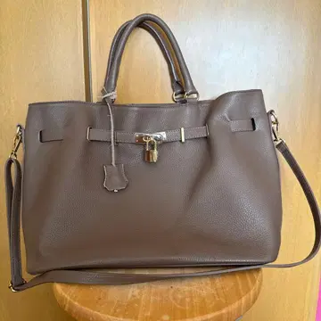 새상품급 미로스 MILOS 금장 장식 토트 블랙 A4 수납 가능