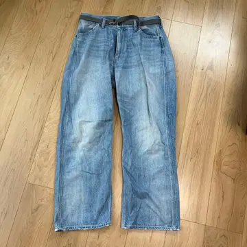 라이트 블루 스트레이트 데님