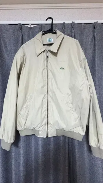 Lacoste 베이지 점퍼
