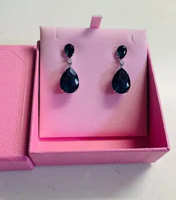 초레어 고급스러움 대형 스와로브스키 Swarovski 귀걸이