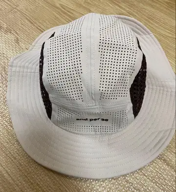 and per se 버킷햇 베이지