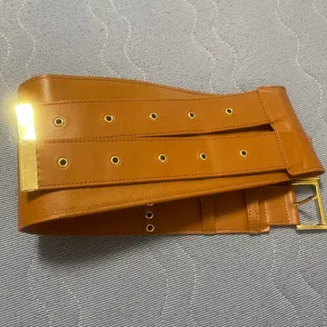 브라운 가죽 벨트