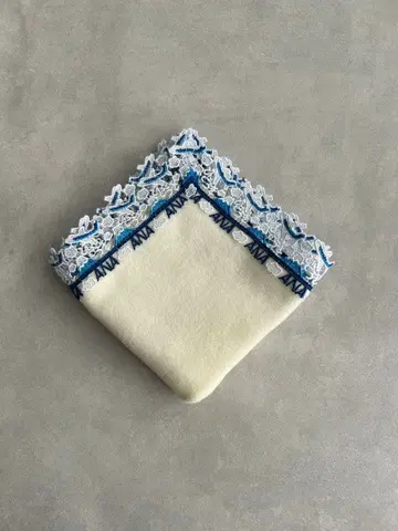 치카자와 레이스점 ANA 오리지널 타월 손수건 크림 새상품