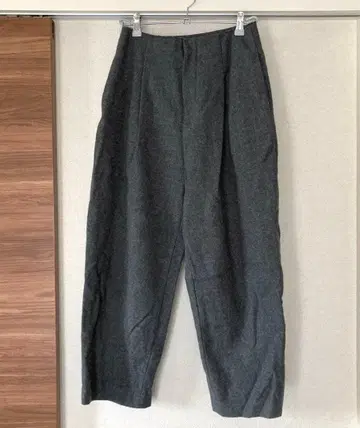 엔폴드 양모 팬츠