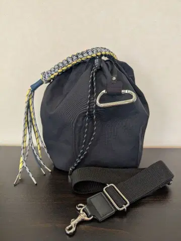 나일론 블랙 숄더백