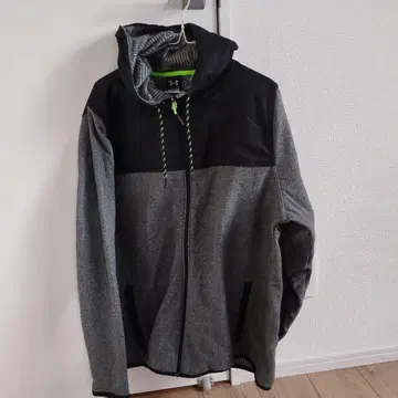 언더아머 후드 부착 자켓 그레이/블랙