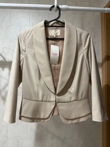 BEAMS HEART 베이지 테일러드 자켓