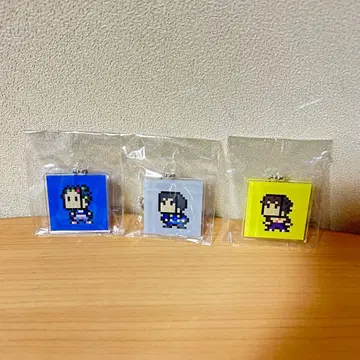 ExWHYZ mikina 픽셀 키링 세트