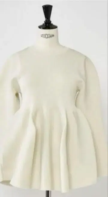 heve 파프리카 니트 화이트