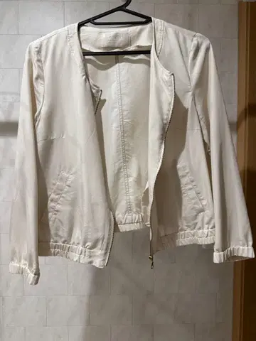 anySiS 아이보리 자켓