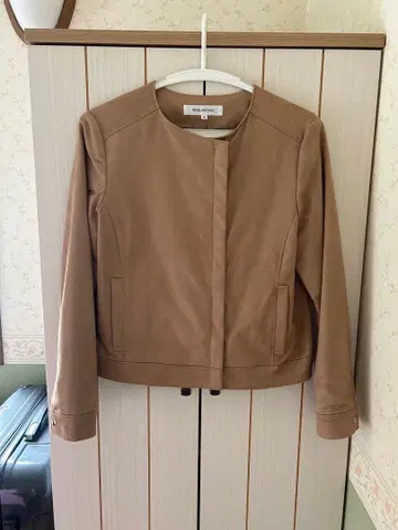 내추럴 뷰티 베이직 스웨이드 느낌 자켓