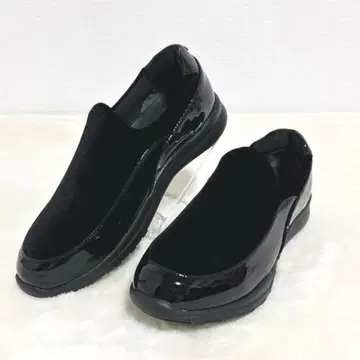 [ 새상품 ] HIROKO KOSHINO 소재 콤비 슬립온 슈즈 24cm