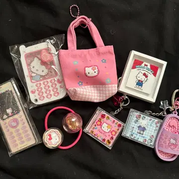 헬로키티 키링 세트