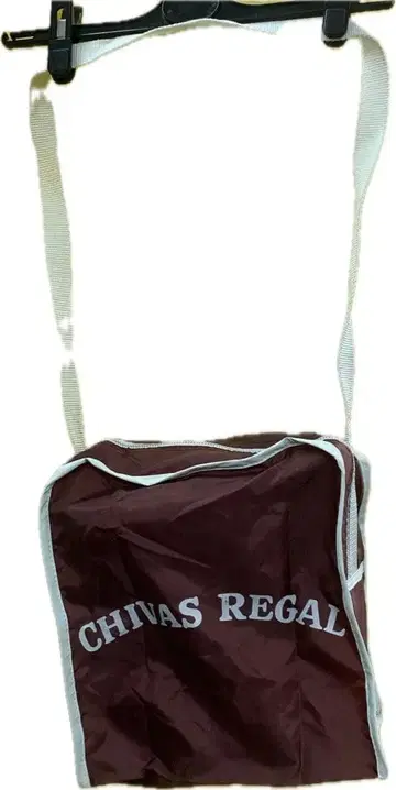 CHIVAS REGAL 버건디 숄더 기업 백