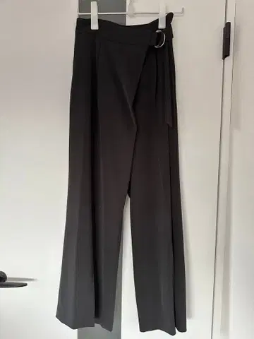 그린 라벨 릴랙싱 블랙 랩 스타일 와이드 팬츠