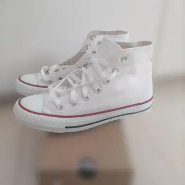 컨버스 넥스타 화이트 24.5