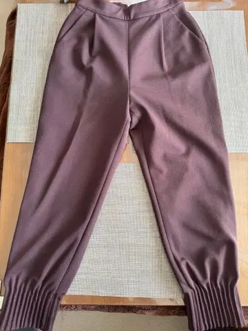 MANOF 브라운 PINCH TUCK JERSEY PANTS