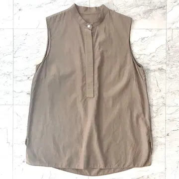 투모로우랜드 슬리브리스 셔츠 베이지 블라우스 셔츠 슬리브리스