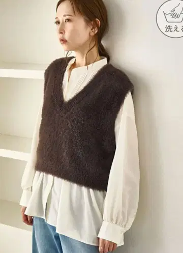 로페피크닉 숏 페더 니트 베스트 완판템