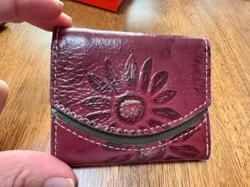 콰트로 갓츠 작은 지갑 3단 폴더형 지갑