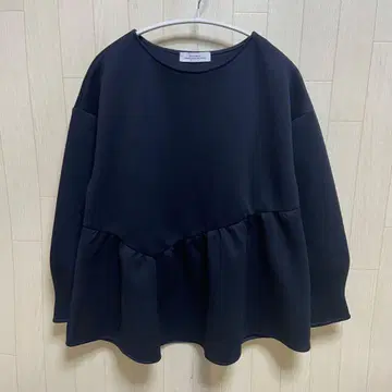 green label relaxing 종이상자 풀오버 티셔츠