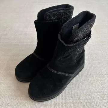 SOREL 블랙 부츠 백 스트랩 포함