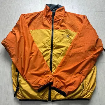 MOUNTAIN HARDWEAR 소프트쉘 재킷