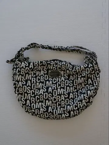 마크 바이 마크 백