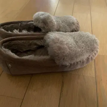 EMU Australia 스모크 그레이 24cm