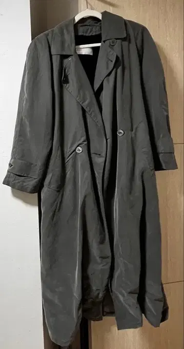 그레이 롱 트렌치코트