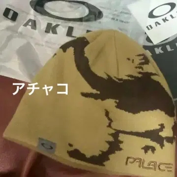 PALACE OAKLEY 옐로우 니트 모자