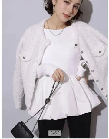 아르페쥬 스토리 택 포함 새상품 밑단 벌룬 니트 화이트