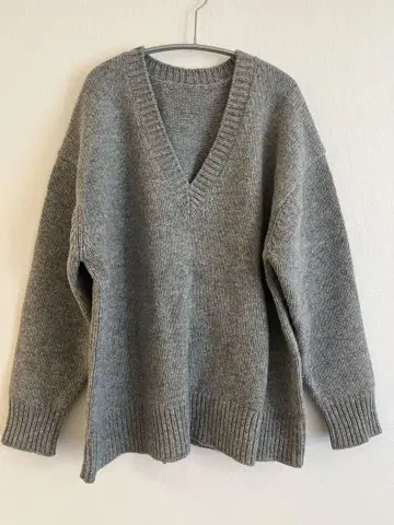 그레이 V넥 니트 / Spick&Span