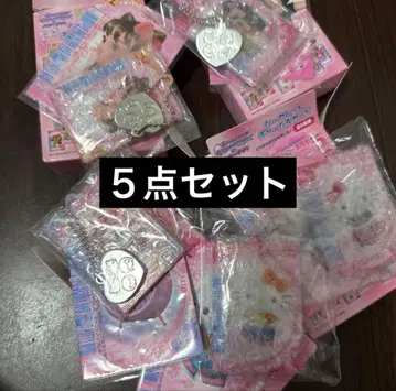 산리오 시크릿 참 & 카드 러브 and 베리 헬로키티