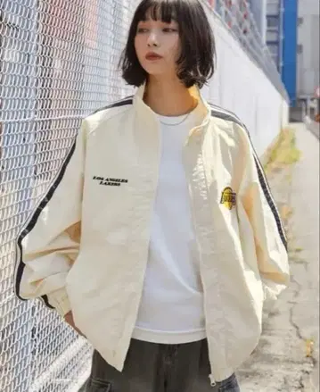 NBA 팀 로고 자수 사이드 라인 나일론 자켓 블루종 레이커스