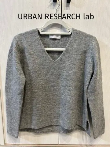 새상품급!! URBAN RESEARCH lab 그레이 V넥 스웨터 F