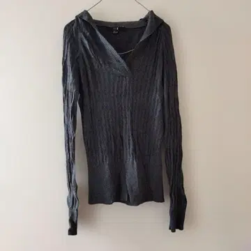 1점 한정 XXI 다크 그레이 후드 부착 니트 상의 스웨터