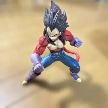 드래곤볼 피규어 초사이어인 4 베지터 [ 박스 있음 ]