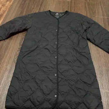 유니클로 울트라 라이트 다운 블랙 롱 자켓